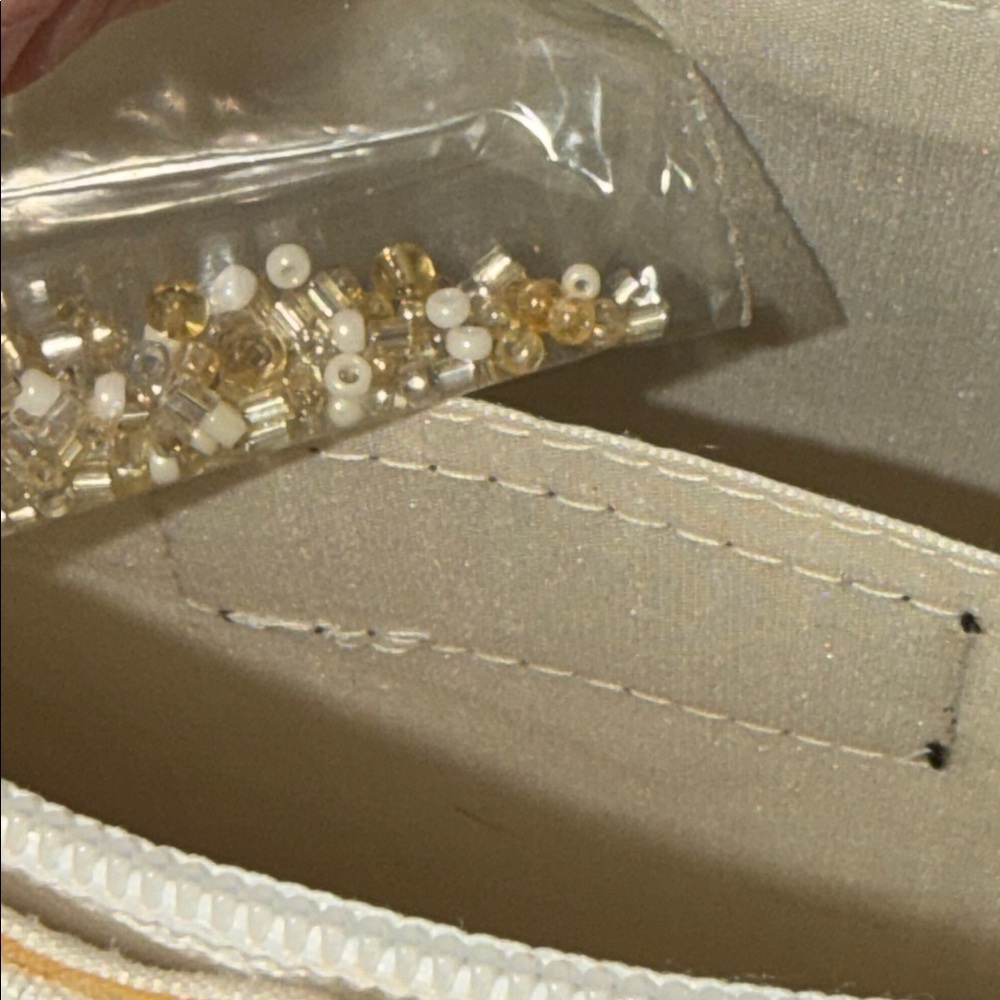 Mary Frances Toast of the Town Crossbody Handbag NWOT Bridal NYE - Picture 14 of 15